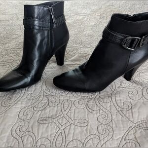 NWB Bandalino Flightie Bootie